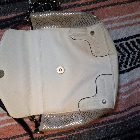 Jessica Simpson small purse - Picture 4 of 7